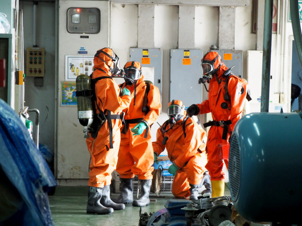 Duración: 20 horas pedagógicas.
Modalidad: Sincrónica (clases on line vía Zoom Educacional); Asincrónicas (clases grabadas en Zoom Educacional).
Dirigido a: Funcionarios Públicos de Planta y a Contrata, Contratados a Honorarios, y Dirigentes Gremiales. También a trabajadores del Sector Privado que a modo de prestación de servicios interactúan con la Administración Pública.